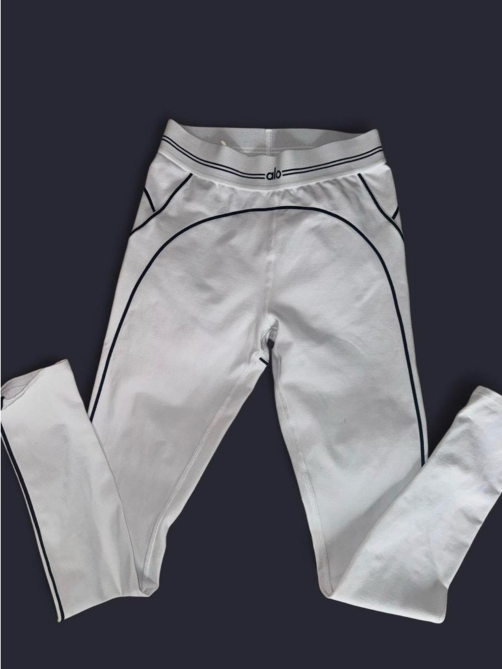 ALO Yoga White Leggings with Black Contrast Stitching